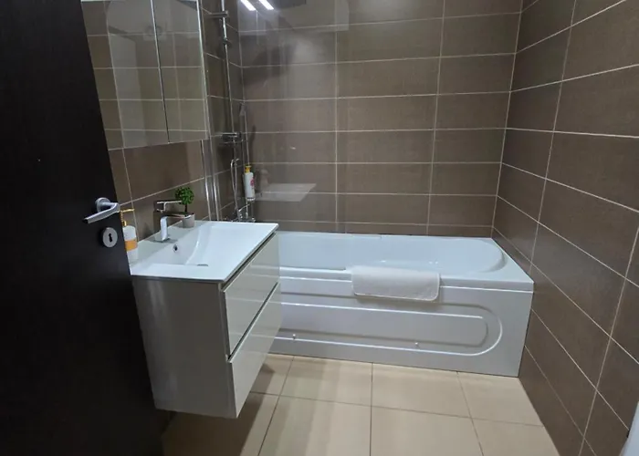 House Berceni * Bucureşti